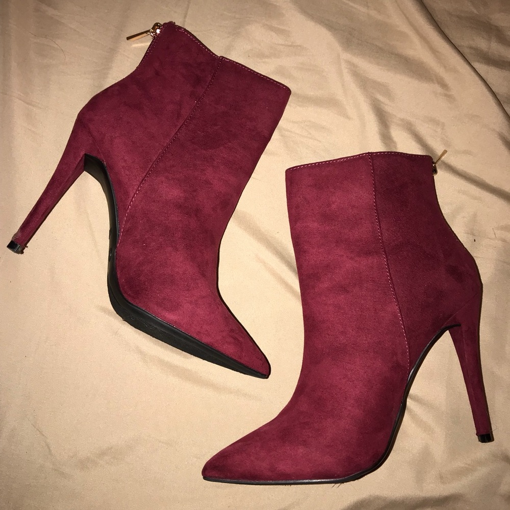 BURGENDY HIGH HEELS